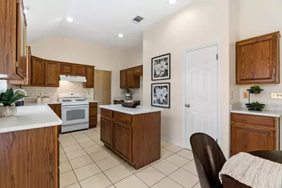 303 Sycamore Drive, Cedar Park, TX 78613 - Photo 8