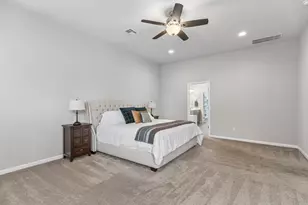 129 Ridgeview Ct, Georgetown, TX 78628 - Photo 16