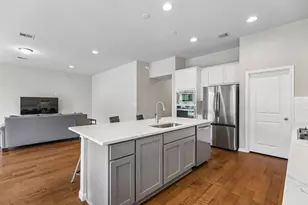 129 Ridgeview Ct, Georgetown, TX 78628 - Photo 10