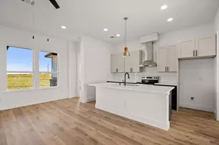 142 Desperado Loop, Del Valle, TX 78617 - Photo 4