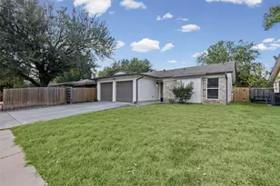4703 Candletree Ln, Austin, TX 78744 - Photo 14