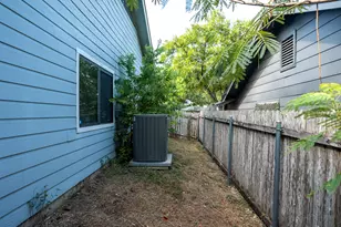 1404 Manford Hill Dr, Austin, TX 78753 - Photo 6