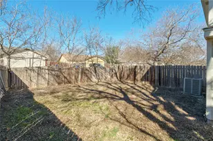 2904 Kestrel Dr, Austin, TX 78745 - Photo 22