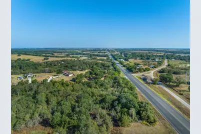 100 Westwood Road, Lockhart, TX 78644 - Photo 4