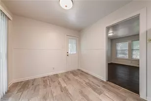 1113 Sycamore St, San Marcos, TX 78666 - Photo 18