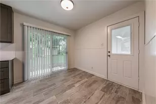 1113 Sycamore St, San Marcos, TX 78666 - Photo 12