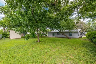 1113 Sycamore Street, San Marcos, TX 78666 - Photo 18