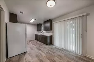 1113 Sycamore St, San Marcos, TX 78666 - Photo 14