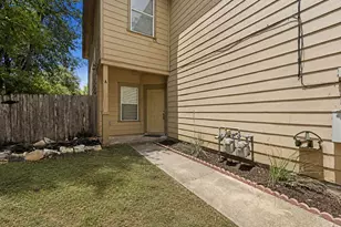 6015 Ponca St, Austin, TX 78741 - Photo 2