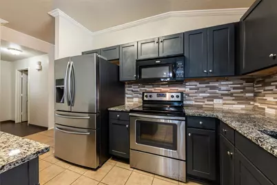 207 Baldwin Street, Hutto, TX 78634 - Photo 2