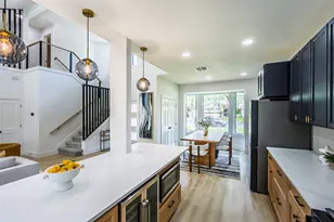 9111 Hazelhurst Dr, Austin, TX 78729 - Photo 6