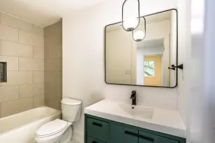 9111 Hazelhurst Dr, Austin, TX 78729 - Photo 18