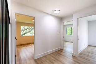 9111 Hazelhurst Dr, Austin, TX 78729 - Photo 16