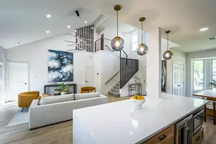 9111 Hazelhurst Dr, Austin, TX 78729 - Photo 2