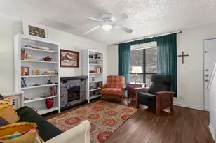 3008 Whisper Oaks Ln, Georgetown, TX 78628 - Photo 2