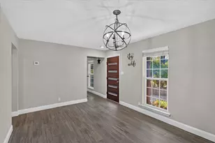 8608 Delaware Ct, Austin, TX 78758 - Photo 4