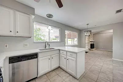 2804 Sissinghurst Drive, Austin, TX 78745 - Photo 14