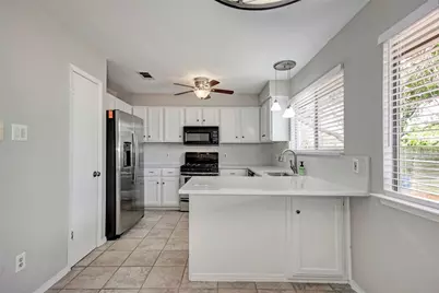 2804 Sissinghurst Drive, Austin, TX 78745 - Photo 12