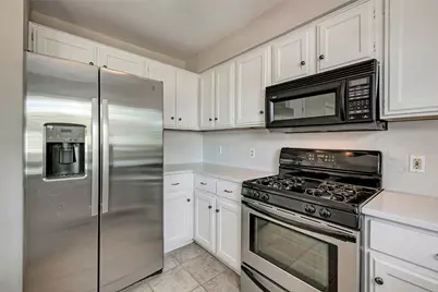 2804 Sissinghurst Drive, Austin, TX 78745 - Photo 16