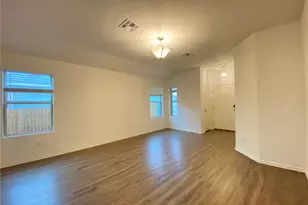 529 Greatest Gift Wy, Jarrell, TX 76537 - Photo 4