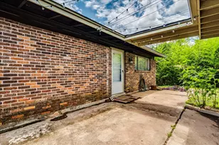 1417 Braes Ridge Dr, Austin, TX 78723 - Photo 2