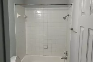 2234 Bentwood Dr, New Braunfels, TX 78130 - Photo 4