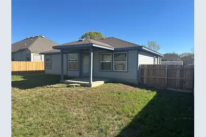 2234 Bentwood Drive, New Braunfels, TX 78130 - Photo 12