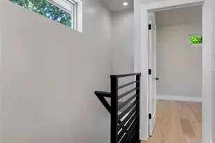 5200 Grover Ave, Austin, TX 78756 - Photo 14