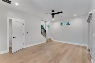 5200 Grover Ave, Austin, TX 78756 - Photo 10