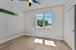 5200 Grover Ave, Austin, TX 78756 - Photo 22