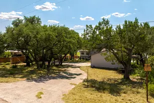 19625 Lakehurst Loop, Spicewood, TX 78669 - Photo 1