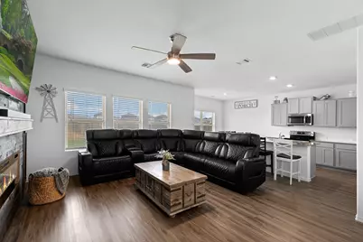576 Greatest Gift Way, Jarrell, TX 76537 - Photo 2