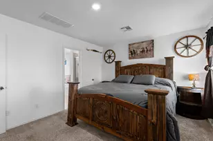 576 Greatest Gift Wy, Jarrell, TX 76537 - Photo 26