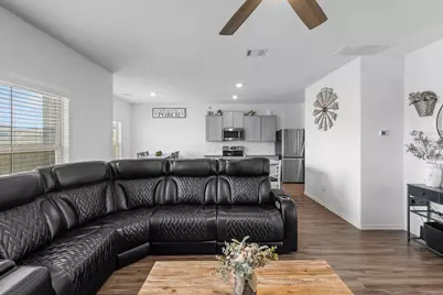 576 Greatest Gift Way, Jarrell, TX 76537 - Photo 6