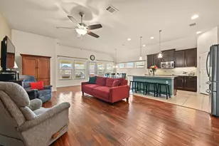 703 N Emory Cove, Hutto, TX 78634 - Photo 6