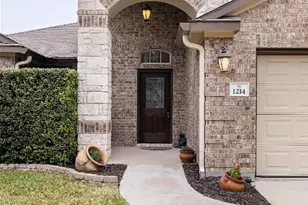 1214 Utopia Ln, Hutto, TX 78634 - Photo 4