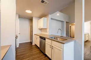 12215 Hunters Chase Dr, Austin, TX 78729 - Photo 12