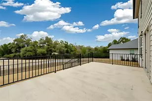 117 Kyndals Meadow Cove, Georgetown, TX 78628 - Photo 16