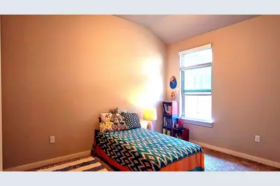 8001 Silhouette Street, Austin, TX 78744 - Photo 4