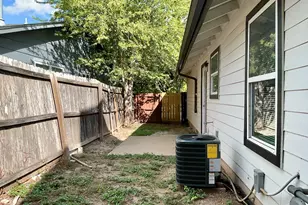 3413 Lynridge Dr, Austin, TX 78723 - Photo 10