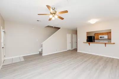 212 Sandstone Drive #G, Jarrell, TX 76537 - Photo 4