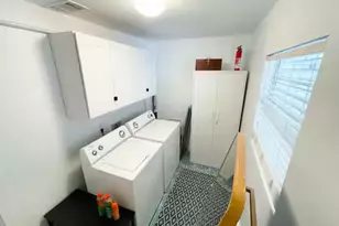 2402 Santa Rita St, Austin, TX 78702 - Photo 18