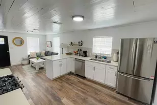 2402 Santa Rita St, Austin, TX 78702 - Photo 6