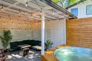 2402 Santa Rita St, Austin, TX 78702 - Photo 18