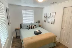 2402 Santa Rita St, Austin, TX 78702 - Photo 8