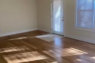 2710 Whitis Ave, Austin, TX 78705 - Photo 4