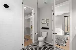 7525 Delafield Ln, Austin, TX 78752 - Photo 18