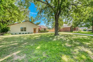 319 Columbine St, Meadowlakes, TX 78654 - Photo 1