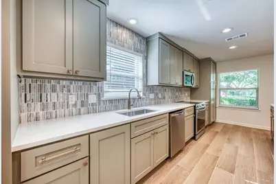319 Columbine Street, Meadowlakes, TX 78654 - Photo 16