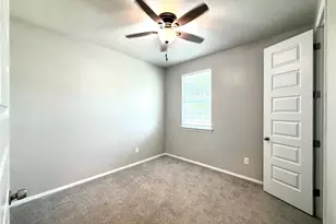 133 Fabion St, Kyle, TX 78640 - Photo 10